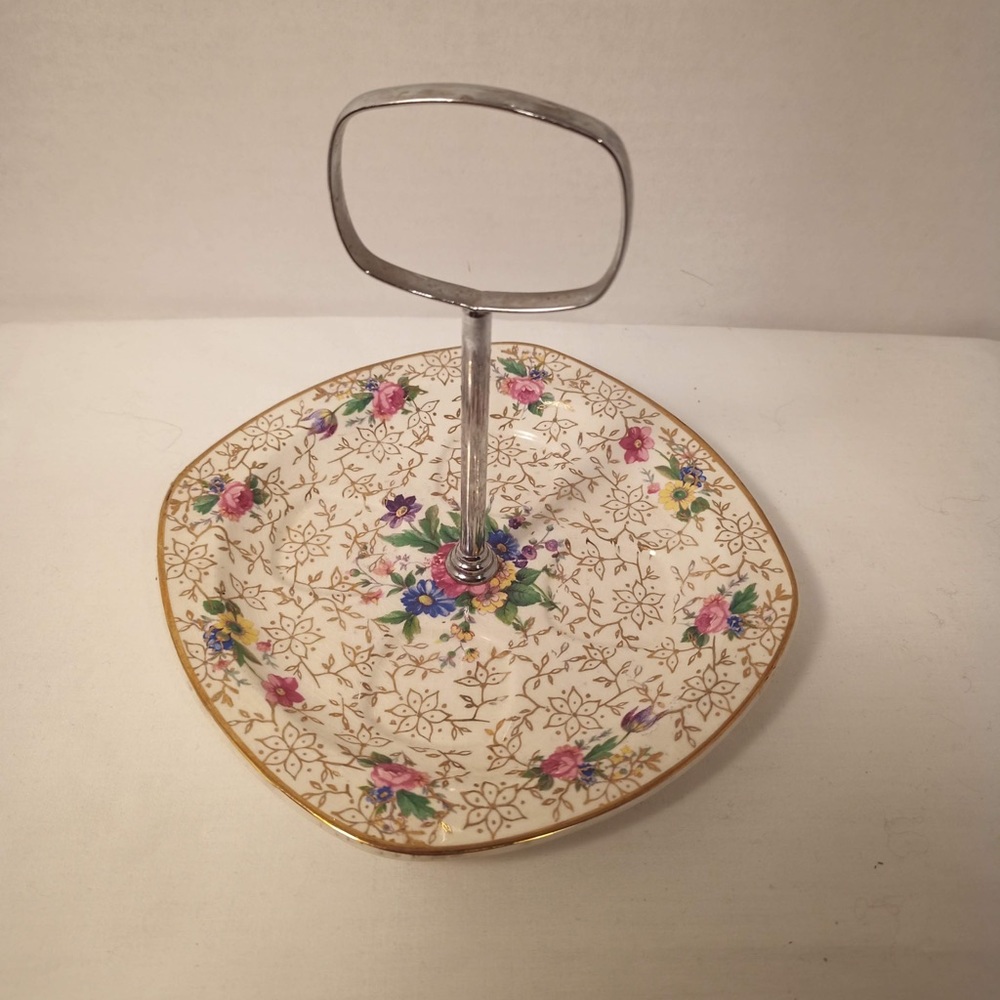 Vintage1950s/60s CAKE PLATE with Handle
